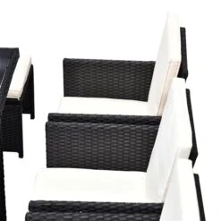 Ensemble De Salle à Manger Pour Le Patio Par Outsunny Avec Cadre Noir Et Coussins Blancs Cassés, 11 Pièces 10 Ensemble De Salle à Manger Pour Le Patio Par Outsunny Avec Cadre Noir Et Coussins Blancs Cassés, 11 Pièces -Outsunny 330932328 AlternateImage3 l