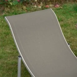 Chaises Longues Stationnaires Outsunny En Métal Gris Pâle Avec Siège En Maille Gris Pâle, Ensemble De 2 9 Chaises Longues Stationnaires Outsunny En Métal Gris Pâle Avec Siège En Maille Gris Pâle, Ensemble De 2 -Outsunny 330979325 AlternateImage3 l