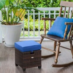 Poufs En Rotin Brun Pour L'extérieur Par Outsunny Avec Coussins Bleus, Ensemble De 2 -Outsunny 330979571 AlternateImage3 l