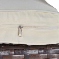 Chaise Adirondack Stationnaire Par Outsunny En Métal Et En Rotin Avec Coussin Blanc Crémeux -Outsunny 330989455 AlternateImage3 l