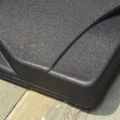 Base De Parasol En Plastique Noir Par Outsunny De 16,25 po 11 Base De Parasol En Plastique Noir Par Outsunny De 16,25 po -Outsunny 330992294 AlternateImage4 l