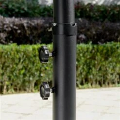 Parasol Pour La Cour Rouge De 10,8 pi Par Outsunny Avec Base Et Manivelle -Outsunny 331003166 AlternateImage6 l