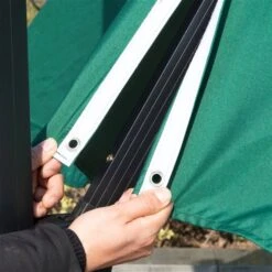 Parasol Pour La Cour Vert De 9,7 pi Par Outsunny Avec Base Et Manivelle -Outsunny 331003176 AlternateImage5 l