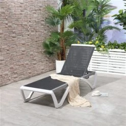 Chaise Longue Outsunny En Métal Blanc Avec Siège Maillé Noir, Ensemble De 2 -Outsunny 331014367 AlternateImage1 l