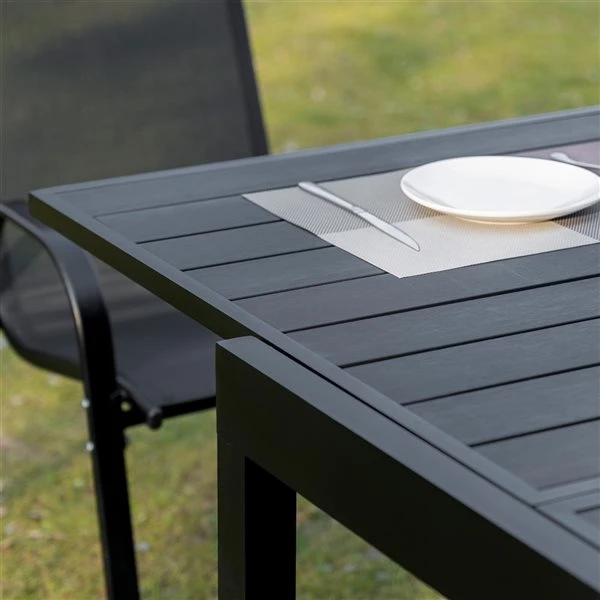 Table De Salle à Manger Extensible D'extérieur Outsunny Rectangulaire Noire De 35,5 Po L. X 70,75 Po L. 6 Table De Salle à Manger Extensible D'extérieur Outsunny Rectangulaire Noire De 35,5 Po L. X 70,75 Po L. – Image 4